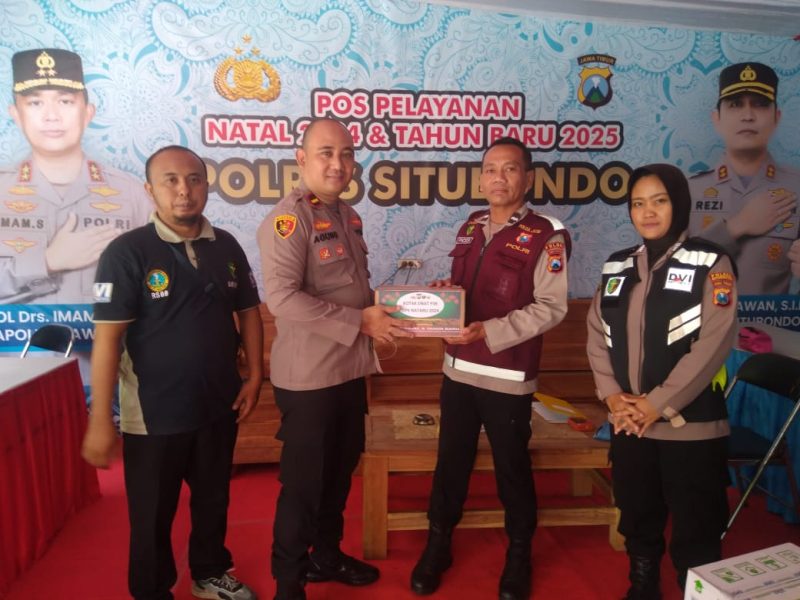 Pelayanan Kesehatan Mobiling di Pos Operasi Lilin Semeru 2024 Polres Situbondo